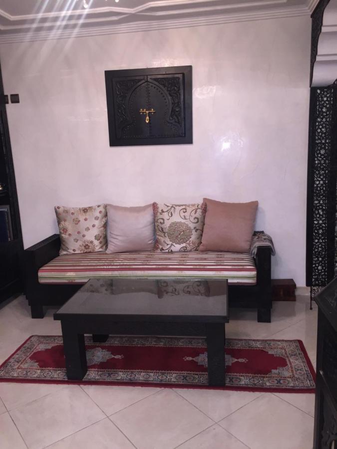 Ayam Room Salé Екстериор снимка