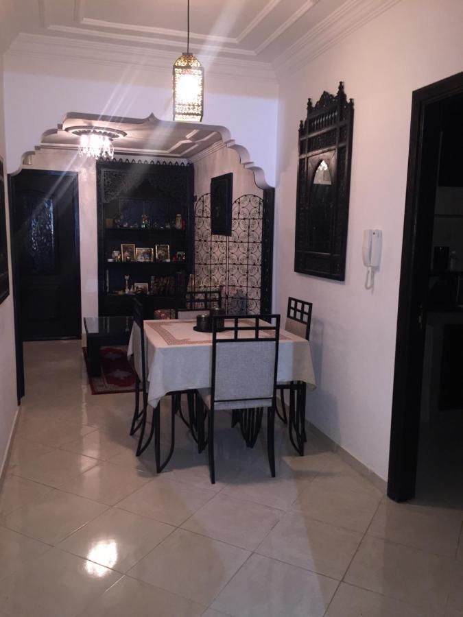 Ayam Room Salé Екстериор снимка